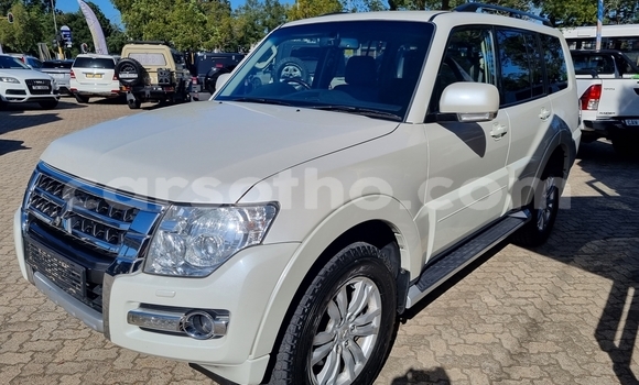 Acheter Occasion Voiture Mitsubishi Pajero Blanc à Maseru, Maseru Acheter Occasion Voiture Mitsubishi Pajero Blanc à Maseru, Maseru