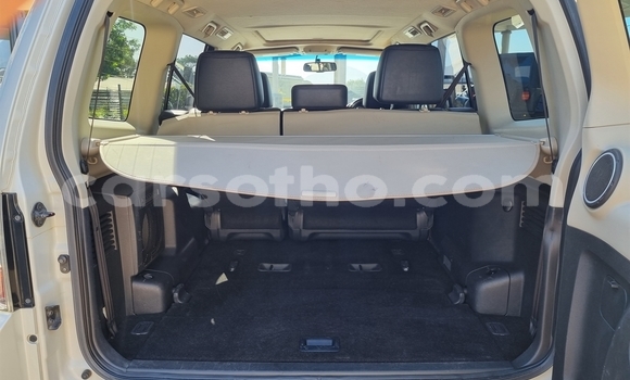 Acheter Occasion Voiture Mitsubishi Pajero Blanc à Maseru, Maseru Acheter Occasion Voiture Mitsubishi Pajero Blanc à Maseru, Maseru