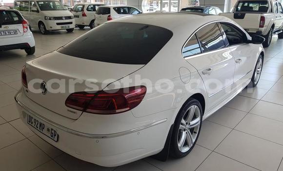 Acheter Occasion Voiture Volkswagen Golf Blanc à Maputsoa, Leribe Acheter Occasion Voiture Volkswagen Golf Blanc à Maputsoa, Leribe