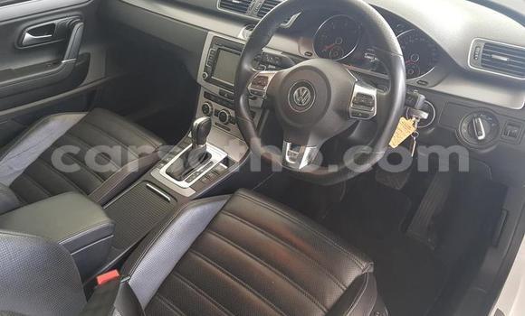 Acheter Occasion Voiture Volkswagen Golf Blanc à Maputsoa, Leribe Acheter Occasion Voiture Volkswagen Golf Blanc à Maputsoa, Leribe