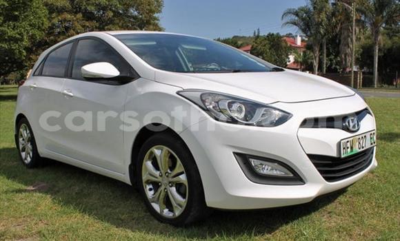 اشتري مستعمل Hyundai i30 White سيارة في Maseru في Maseru اشتري مستعمل Hyundai i30 White سيارة في Maseru في Maseru