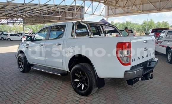 Sayi Na hannu Ford Ranger White Mota in Maputsoe a Leribe Sayi Na hannu Ford Ranger White Mota in Maputsoe a Leribe