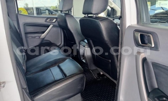 Sayi Na hannu Ford Ranger White Mota in Maputsoe a Leribe Sayi Na hannu Ford Ranger White Mota in Maputsoe a Leribe