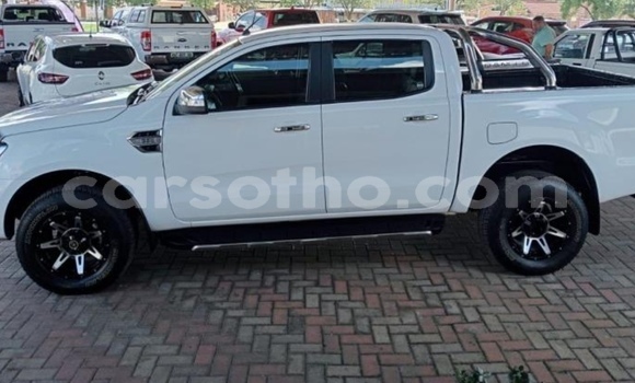 Sayi Na hannu Ford Ranger White Mota in Maputsoe a Leribe Sayi Na hannu Ford Ranger White Mota in Maputsoe a Leribe