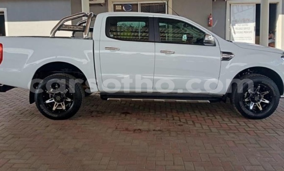 Sayi Na hannu Ford Ranger White Mota in Maputsoe a Leribe Sayi Na hannu Ford Ranger White Mota in Maputsoe a Leribe