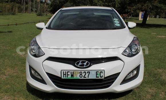 اشتري مستعمل Hyundai i30 White سيارة في Maseru في Maseru اشتري مستعمل Hyundai i30 White سيارة في Maseru في Maseru