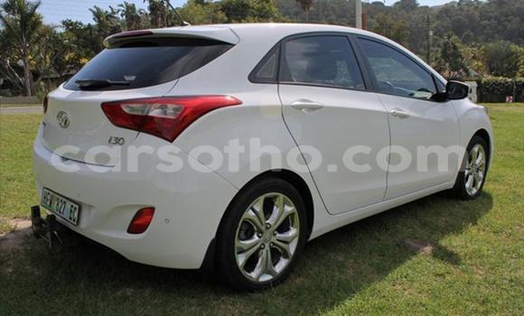 اشتري مستعمل Hyundai i30 White سيارة في Maseru في Maseru اشتري مستعمل Hyundai i30 White سيارة في Maseru في Maseru
