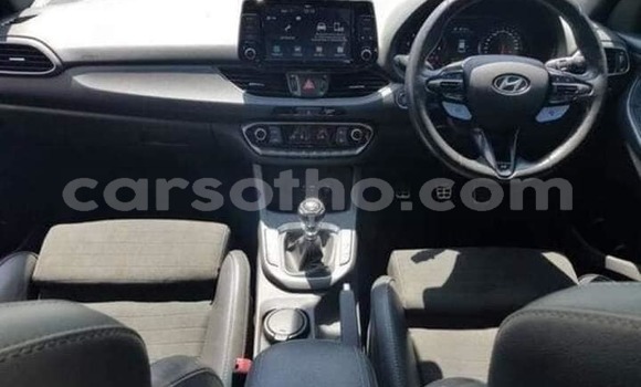Sayi Na hannu Hyundai i30 N Blue Mota in Maseru a Maseru Sayi Na hannu Hyundai i30 N Blue Mota in Maseru a Maseru