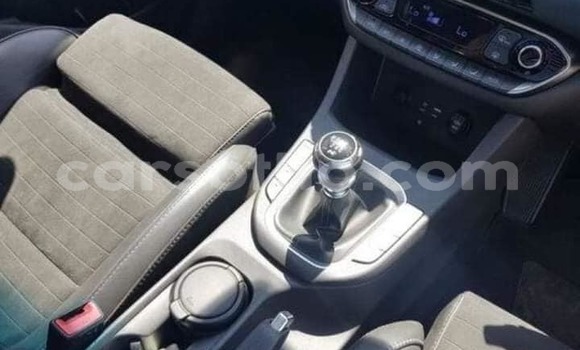 Sayi Na hannu Hyundai i30 N Blue Mota in Maseru a Maseru Sayi Na hannu Hyundai i30 N Blue Mota in Maseru a Maseru