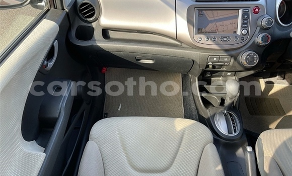 اشتري مستعمل Honda FIT Beige سيارة في Butha–Buthe في Thaba-Tseka اشتري مستعمل Honda FIT Beige سيارة في Butha–Buthe في Thaba-Tseka