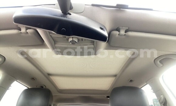 Sayi Na hannu Volkswagen Touran Silver Mota in Maputsoe a Leribe Sayi Na hannu Volkswagen Touran Silver Mota in Maputsoe a Leribe