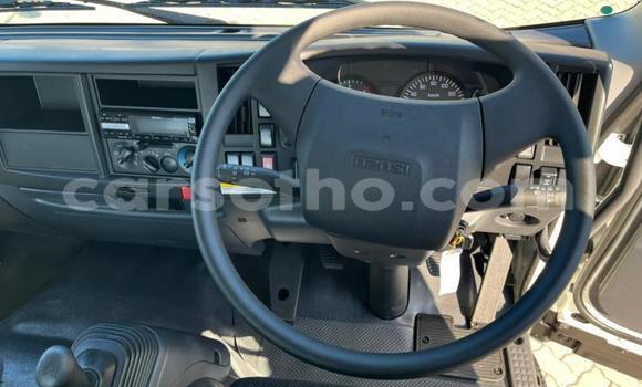 Sayi Na hannu Isuzu FTR 850 White Babbar mota in Maseru a Maseru Sayi Na hannu Isuzu FTR 850 White Babbar mota in Maseru a Maseru