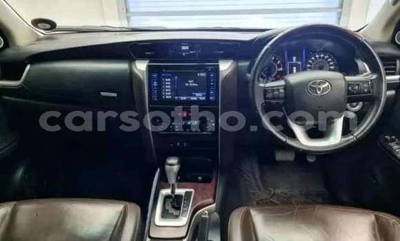 Sayi Na hannu Toyota Hilux Black Mota in Maseru a Maseru Sayi Na hannu Toyota Hilux Black Mota in Maseru a Maseru