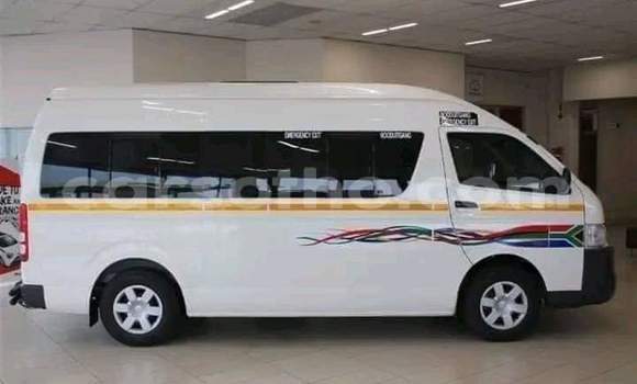 Acheter Occasion Voiture Toyota Hiace Blanc à Maseru, Maseru Acheter Occasion Voiture Toyota Hiace Blanc à Maseru, Maseru
