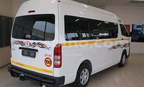 Acheter Occasion Voiture Toyota Hiace Blanc à Maseru, Maseru Acheter Occasion Voiture Toyota Hiace Blanc à Maseru, Maseru