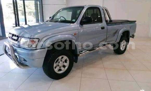 Sayi Na hannu Toyota Hilux Blue Mota in Maseru a Maseru