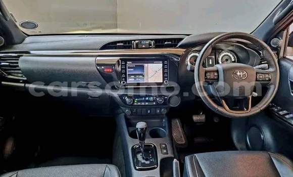 Sayi Na hannu Toyota Hilux Red Mota in Maseru a Maseru Sayi Na hannu Toyota Hilux Red Mota in Maseru a Maseru