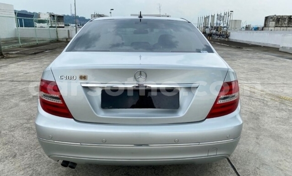 Acheter Occasion Voiture Mercedes-Benz C–Class Gris à Maputsoe, Leribe Acheter Occasion Voiture Mercedes-Benz C–Class Gris à Maputsoe, Leribe
