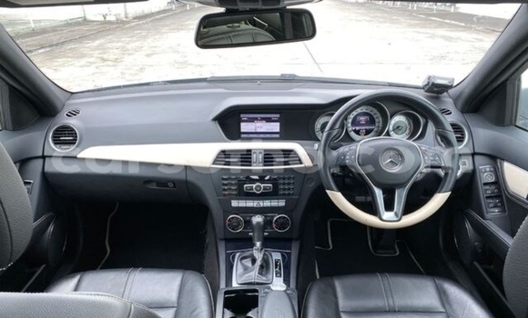 Acheter Occasion Voiture Mercedes-Benz C–Class Gris à Maputsoe, Leribe Acheter Occasion Voiture Mercedes-Benz C–Class Gris à Maputsoe, Leribe