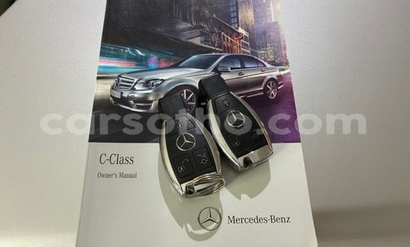 Acheter Occasion Voiture Mercedes-Benz C–Class Gris à Maputsoe, Leribe Acheter Occasion Voiture Mercedes-Benz C–Class Gris à Maputsoe, Leribe