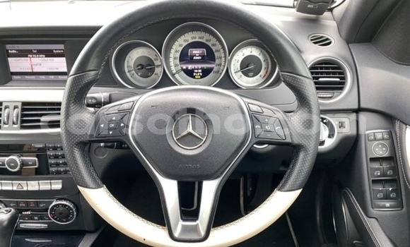 Acheter Occasion Voiture Mercedes-Benz C–Class Gris à Maputsoe, Leribe Acheter Occasion Voiture Mercedes-Benz C–Class Gris à Maputsoe, Leribe
