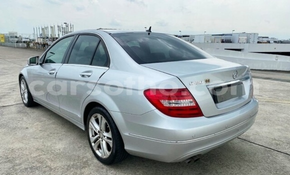 Acheter Occasion Voiture Mercedes-Benz C–Class Gris à Maputsoe, Leribe Acheter Occasion Voiture Mercedes-Benz C–Class Gris à Maputsoe, Leribe