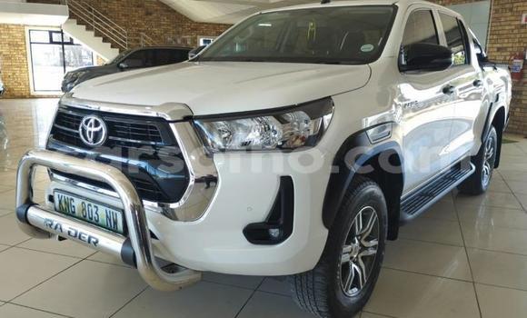 اشتري مستعمل Toyota Hilux White سيارة في Maseru في Maseru اشتري مستعمل Toyota Hilux White سيارة في Maseru في Maseru