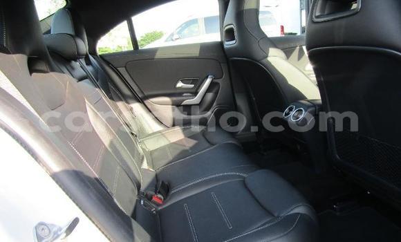 Acheter Occasion Voiture Mercedes-Benz CLA-klasse AMG Blanc à Maseru, Maseru Acheter Occasion Voiture Mercedes-Benz CLA-klasse AMG Blanc à Maseru, Maseru