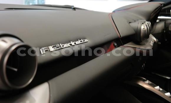 Sayi Na hannu Ferrari F12berlinetta Black Mota in Maseru a Maseru Sayi Na hannu Ferrari F12berlinetta Black Mota in Maseru a Maseru