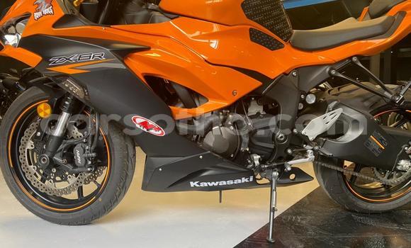 Sayi Na hannu Kawasaki Ninja Green Motsi in Import - Dubai a Maseru Sayi Na hannu Kawasaki Ninja Green Motsi in Import - Dubai a Maseru