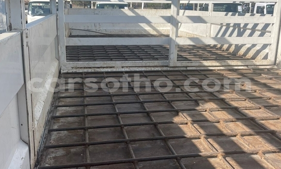 Acheter Occasion Utilitaire Caterpillar 120 Gris à Maseru, Maseru Acheter Occasion Utilitaire Caterpillar 120 Gris à Maseru, Maseru