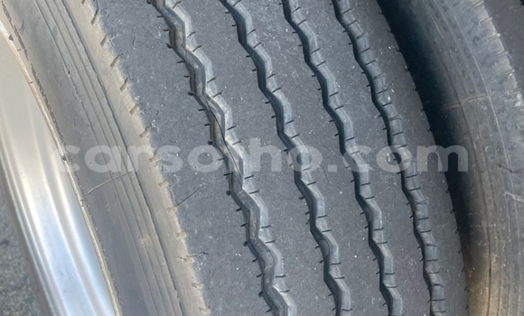 Acheter Occasion Utilitaire Caterpillar 120 Gris à Maseru, Maseru Acheter Occasion Utilitaire Caterpillar 120 Gris à Maseru, Maseru