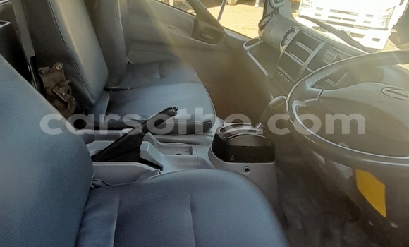 Buy Used Hino 300 Series White Truck in Maseru in Maseru Buy Used Hino 300 Series White Truck in Maseru in Maseru