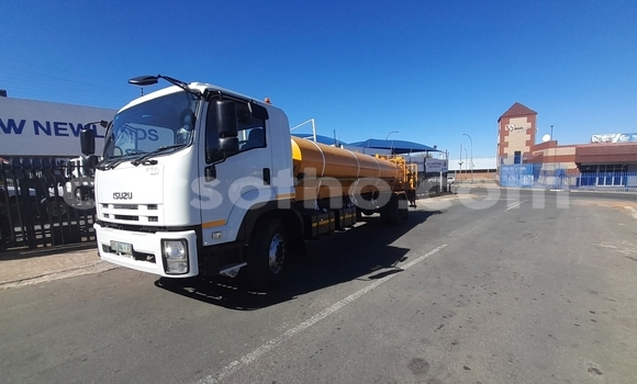 Acheter Occasion Utilitaire Isuzu FTR 850 Gris à Maseru, Maseru Acheter Occasion Utilitaire Isuzu FTR 850 Gris à Maseru, Maseru