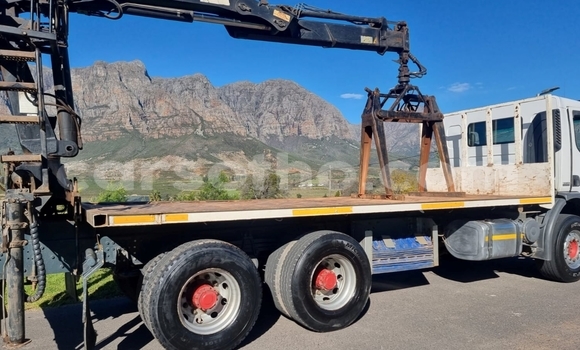 Buy Used Caterpillar 120 White Truck in Maseru in Maseru Buy Used Caterpillar 120 White Truck in Maseru in Maseru