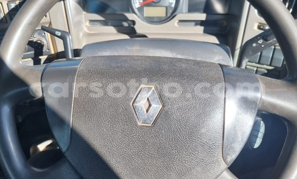 Buy Used Caterpillar 120 White Truck in Maseru in Maseru Buy Used Caterpillar 120 White Truck in Maseru in Maseru