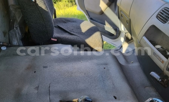 Buy Used Caterpillar 120 White Truck in Maseru in Maseru Buy Used Caterpillar 120 White Truck in Maseru in Maseru