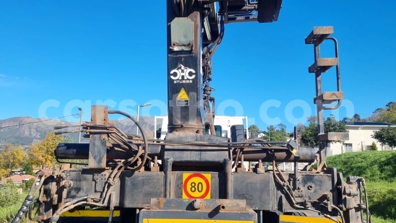 Big with watermark caterpillar 120 maseru maseru 26271