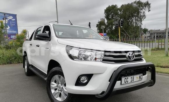 اشتري مستعمل Toyota Hilux White سيارة في Maseru في Maseru اشتري مستعمل Toyota Hilux White سيارة في Maseru في Maseru