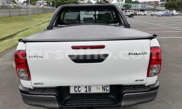 اشتري مستعمل Toyota Hilux White سيارة في Maseru في Maseru اشتري مستعمل Toyota Hilux White سيارة في Maseru في Maseru