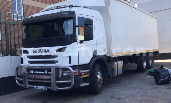 Sayi Na hannu Scania Irizar White Babbar mota in Maseru a Maseru Sayi Na hannu Scania Irizar White Babbar mota in Maseru a Maseru