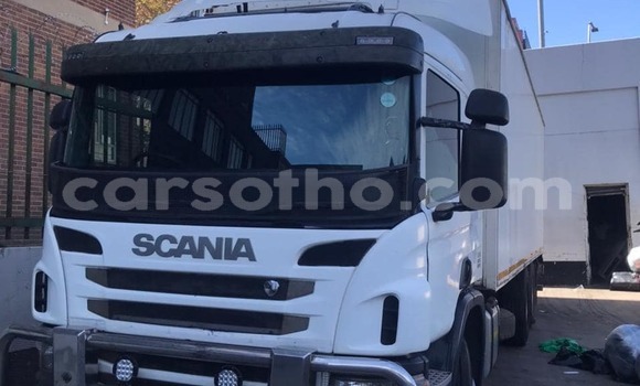 Sayi Na hannu Scania Irizar White Babbar mota in Maseru a Maseru Sayi Na hannu Scania Irizar White Babbar mota in Maseru a Maseru