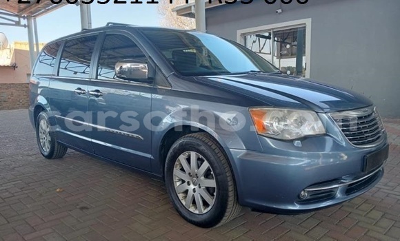 Sayi Na hannu Chrysler Voyager Blue Mota in Maseru a Maseru