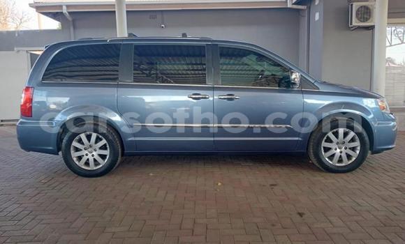 Sayi Na hannu Chrysler Voyager Blue Mota in Maseru a Maseru Sayi Na hannu Chrysler Voyager Blue Mota in Maseru a Maseru