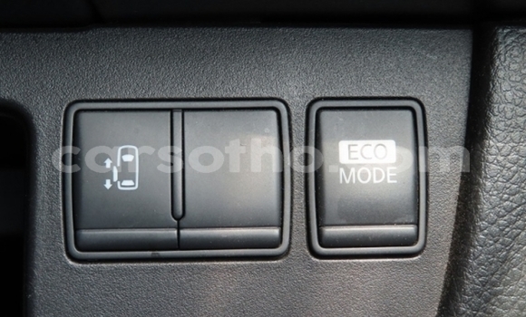 Sayi Na hannu Nissan Serena Black Mota in Maseru a Maseru Sayi Na hannu Nissan Serena Black Mota in Maseru a Maseru