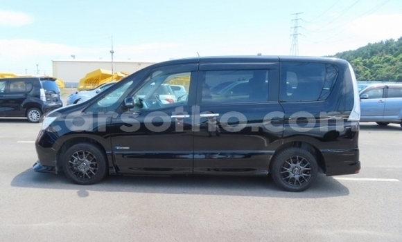 Sayi Na hannu Nissan Serena Black Mota in Maseru a Maseru Sayi Na hannu Nissan Serena Black Mota in Maseru a Maseru