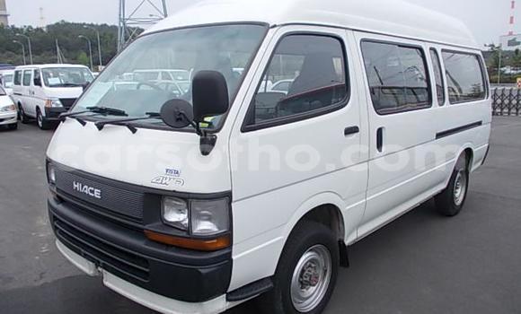 اشتري مستعمل Toyota Hiace White سيارة في Maseru في Maseru اشتري مستعمل Toyota Hiace White سيارة في Maseru في Maseru
