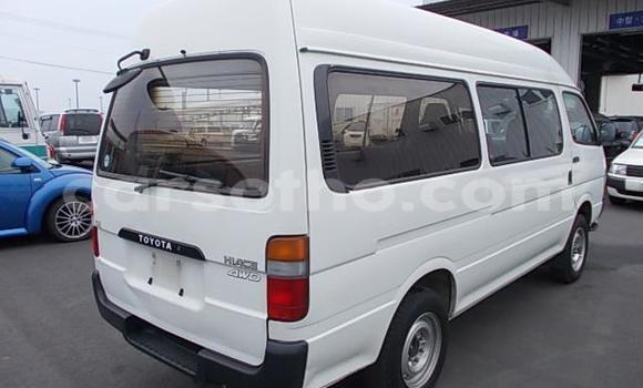 اشتري مستعمل Toyota Hiace White سيارة في Maseru في Maseru اشتري مستعمل Toyota Hiace White سيارة في Maseru في Maseru