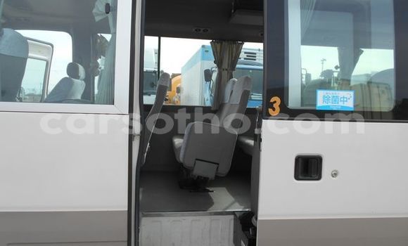 Acheter Occasion Voiture Toyota Coaster Marron à Maseru, Maseru Acheter Occasion Voiture Toyota Coaster Marron à Maseru, Maseru