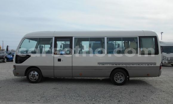 Acheter Occasion Voiture Toyota Coaster Marron à Maseru, Maseru Acheter Occasion Voiture Toyota Coaster Marron à Maseru, Maseru